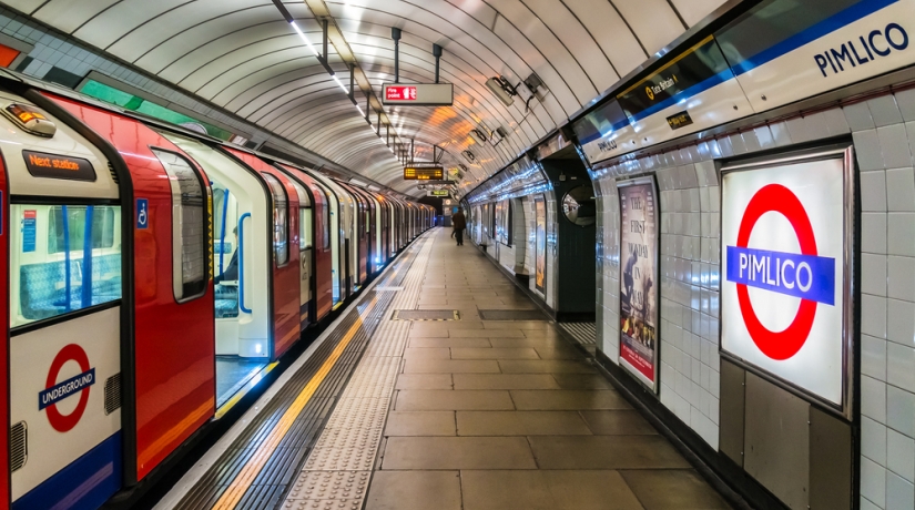 Thumbnail for Daily messages cheer up London commuters 